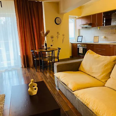 Eclipse Free Parking Apartment